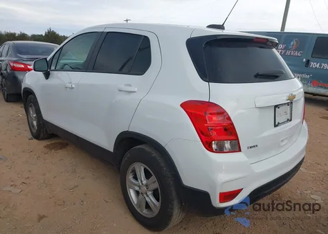 2021 Chevrolet Trax Fwd Ls z USA, uszkodzony, nr VIN KL7CJKSB5MB339669